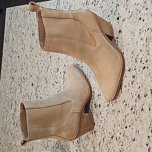 Treasure & Bond ankle boots size 7